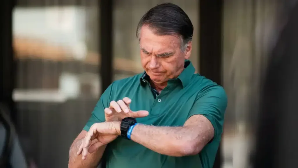 Bolsonaro: crise de soluços interrompe fisioterapia